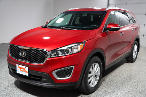Used 2017 Kia Sorento LX image 30