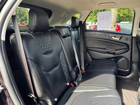 Used 2024 Ford Edge Titanium image 22