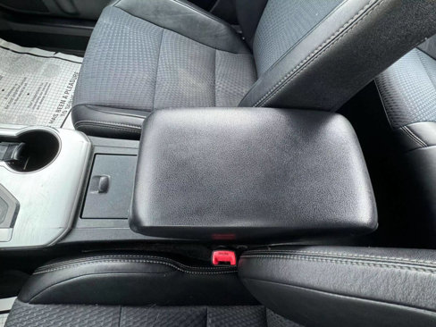 Used 2014 Toyota Camry SE image 23