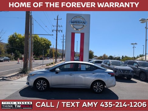 Used 2021 Nissan Versa SV image 1