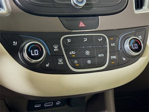 Used 2022 Chevrolet Malibu Premier image 14