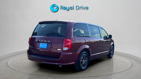 Used 2019 Dodge Grand Caravan SE image 6