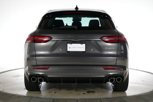 New 2025 Maserati Grecale GT image 4