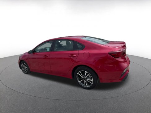 Used 2024 Kia Forte LXS image 10