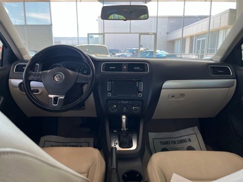 Used 2014 Volkswagen Jetta SE image 23