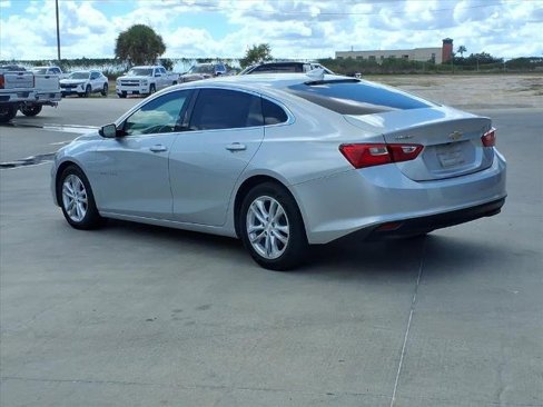 Used 2018 Chevrolet Malibu LT image 5
