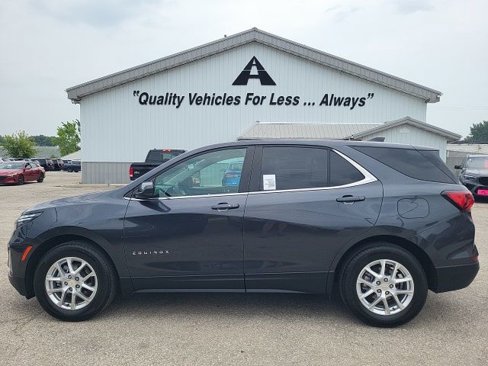 Used 2023 Chevrolet Equinox LT image 18