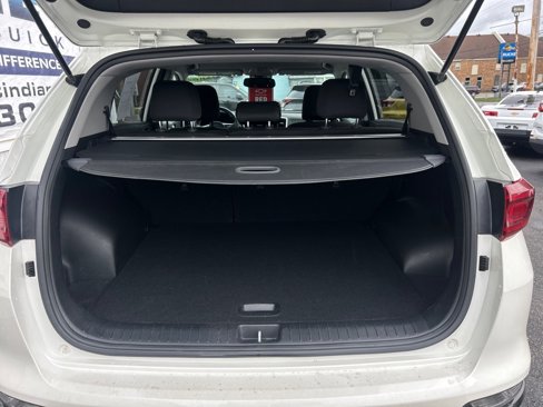 Used 2022 Kia Sportage LX image 16