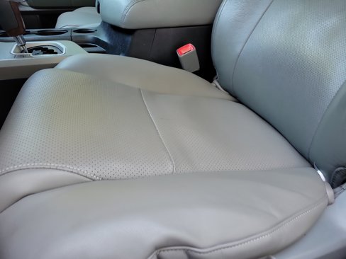 Used 2010 Toyota Sequoia Platinum image 14