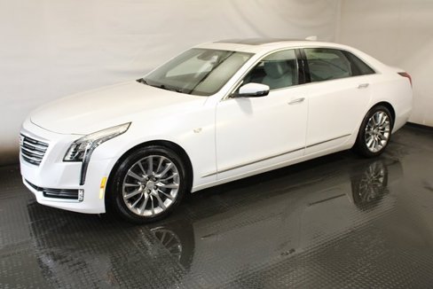 Used 2018 Cadillac CT6 Luxury image 2