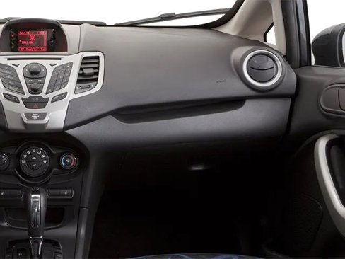 Used 2013 Ford Fiesta SE image 16