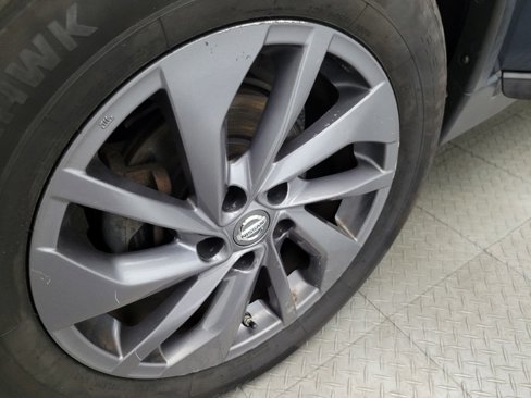 Used 2016 Nissan Rogue SL w/ SL Premium Package image 31