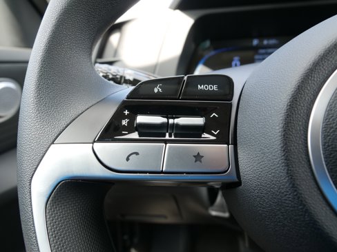 New 2025 Hyundai Elantra SE image 21