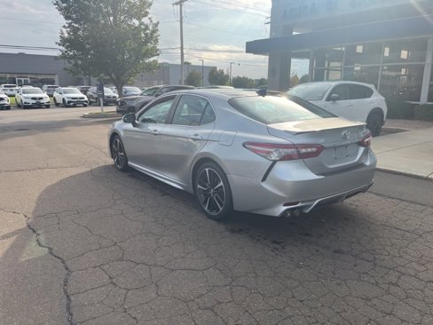 Used 2019 Toyota Camry XSE image 8