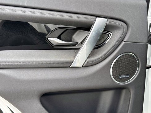 New 2024 Land Rover Discovery Sport S image 11
