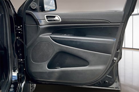 Used 2018 Jeep Grand Cherokee Laredo image 18