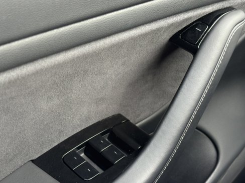 Used 2018 Tesla Model 3 Long Range image 26
