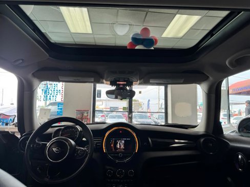 Used 2019 MINI Cooper 2-Door Hardtop image 61