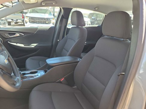 Used 2024 Chevrolet Malibu LT image 11