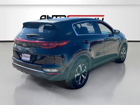 Used 2022 Kia Sportage LX image 7