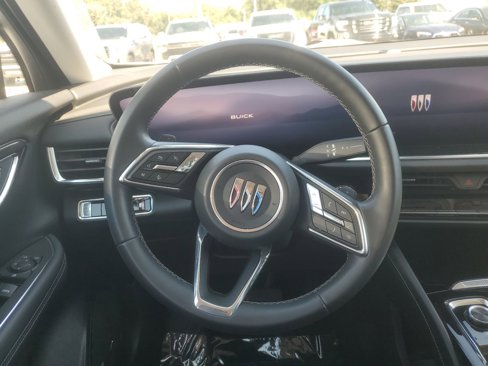 Used 2024 Buick Envision Preferred image 11