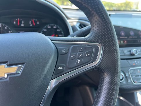 Used 2023 Chevrolet Malibu LT image 12