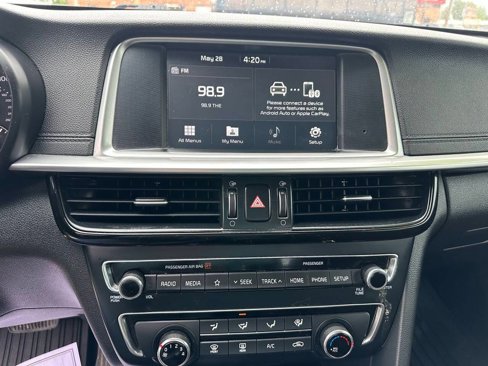 Used 2020 Kia Optima LX image 14
