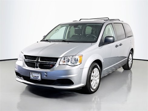 Used 2019 Dodge Grand Caravan SE image 3
