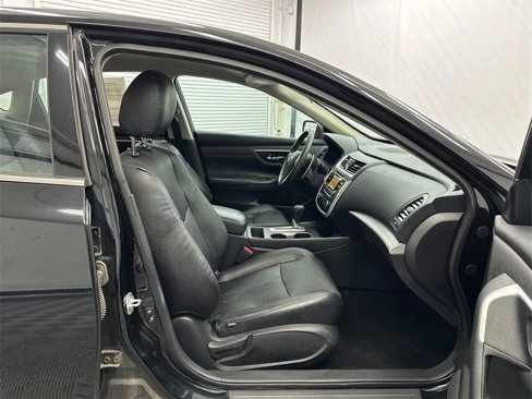 Used 2016 Nissan Altima 2.5 SR image 13