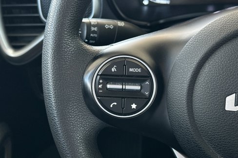 Used 2023 Kia Soul LX w/ LX Technology Package image 28