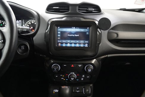Certified 2020 Jeep Renegade Altitude image 22