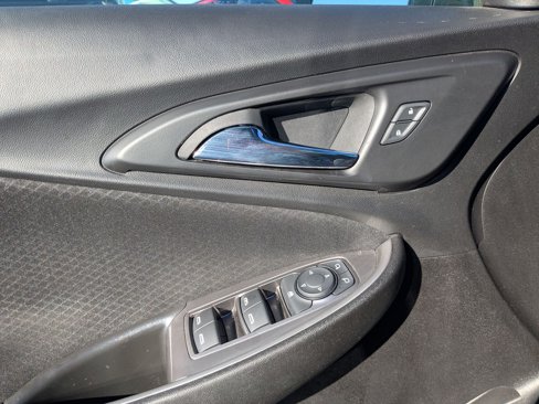 Used 2023 Chevrolet Malibu LT image 13