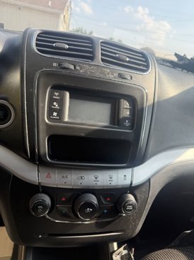 Used 2013 Dodge Journey SXT w/ Flexible Seating Group image 8