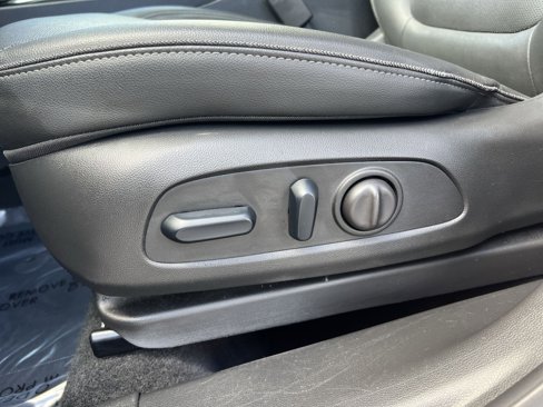 Used 2024 Buick Encore GX Sport Touring w/ Comfort Package image 13