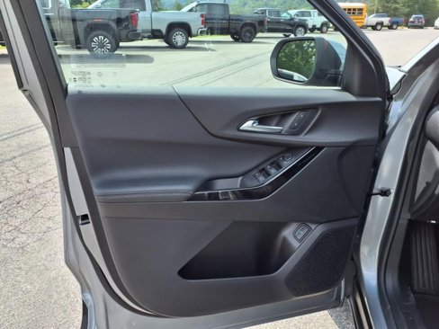 Used 2025 Chevrolet Equinox LT w/ Convenience Package II image 15