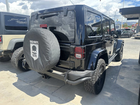 Used 2012 Jeep Wrangler Unlimited Rubicon image 5