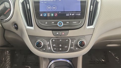 Used 2021 Chevrolet Malibu LT image 16