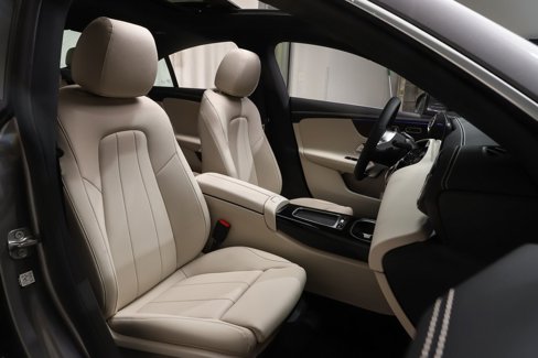 New 2026 Mercedes-Benz CLA 250 4MATIC image 9
