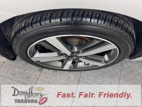 Used 2018 Kia Forte EX image 16