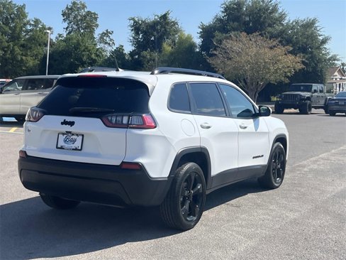 Used 2021 Jeep Cherokee Latitude Plus image 5