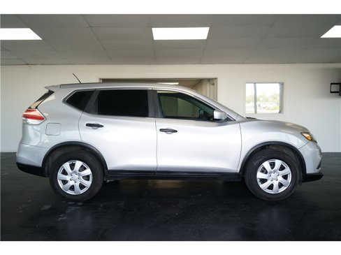 Used 2016 Nissan Rogue S image 8