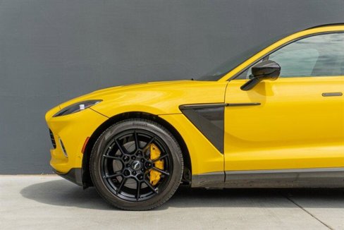 Used 2021 Aston Martin DBX image 15