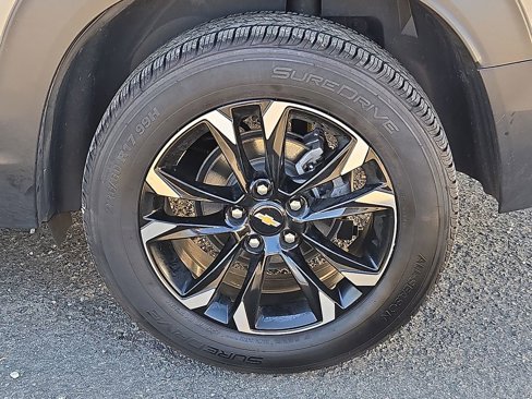 Used 2023 Chevrolet TrailBlazer LT w/ Convenience Package image 11