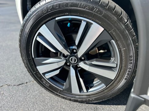 Used 2021 Nissan Rogue SL w/ Premium Package image 15
