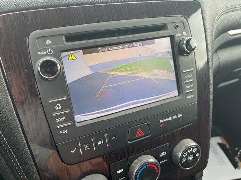 Used 2015 Chevrolet Traverse LT image 18