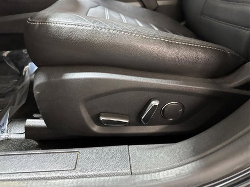 Used 2014 Ford Fusion SE w/ Equipment Group 202A image 19