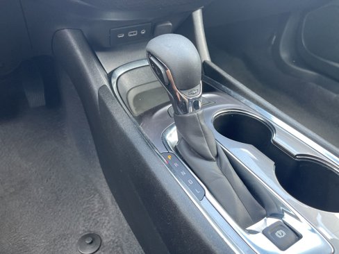 Used 2024 Chevrolet Malibu LT image 34