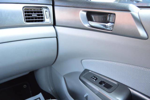 Used 2011 Subaru Forester 2.5X Premium w/ All-Weather Pkg image 53