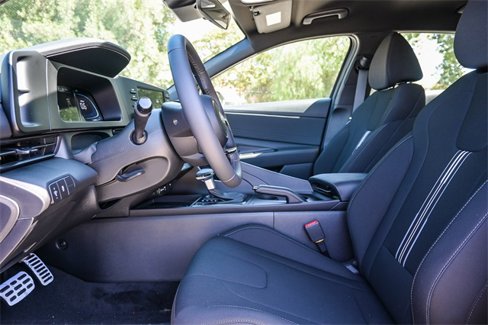 New 2025 Hyundai Elantra Sport image 19