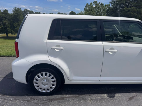 Used 2014 Scion xB image 22
